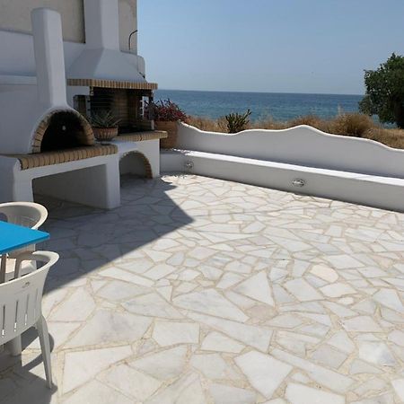 Blue Sea Villa & Apartments Makrýgialos Eksteriør billede