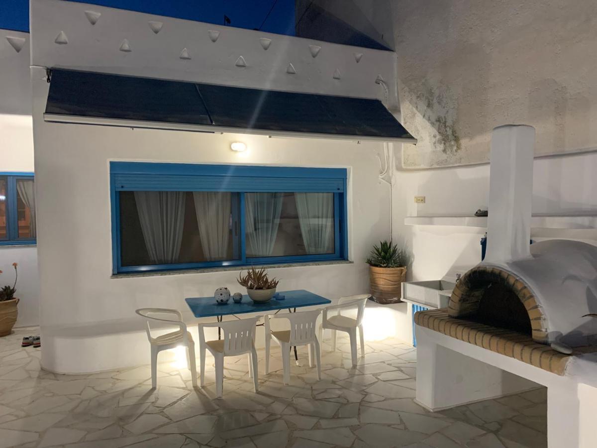 Blue Sea Villa & Apartments Makrýgialos Eksteriør billede
