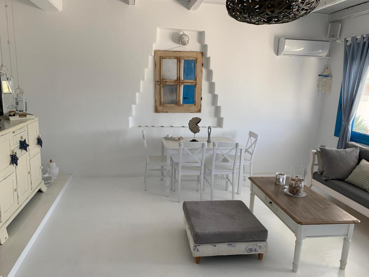 Blue Sea Villa & Apartments Makrýgialos Eksteriør billede
